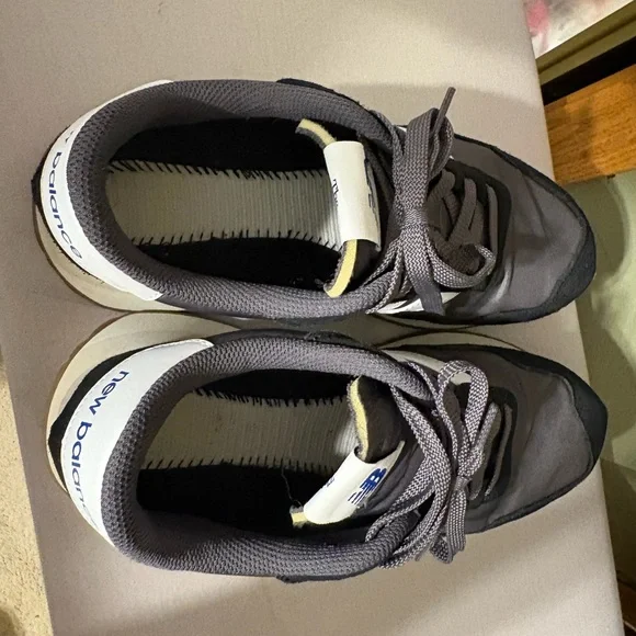 New Balance Men's 237 V1 Sneaker - Picture 3 of 4